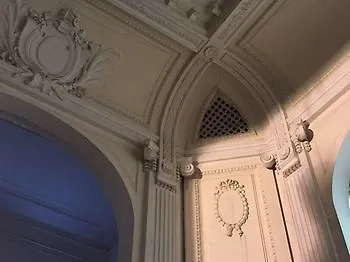 Hotel Franq Antwerp 4*,