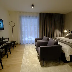 Hotel Qstay Good Living 